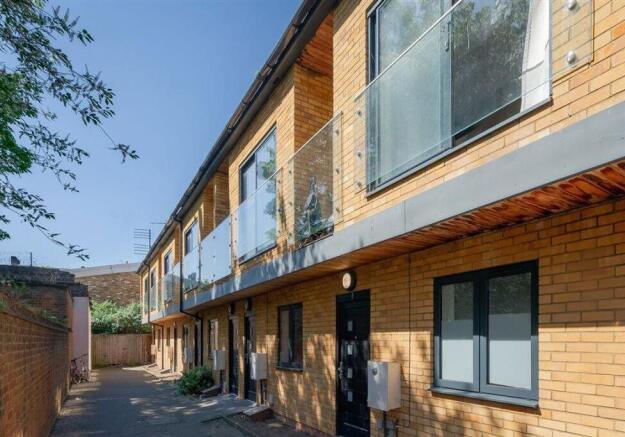 3 bed property, in 2 Lotus Mews, £645,000