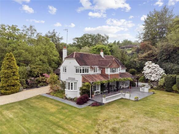 4 bed property, in Highwood, £2,100,000
