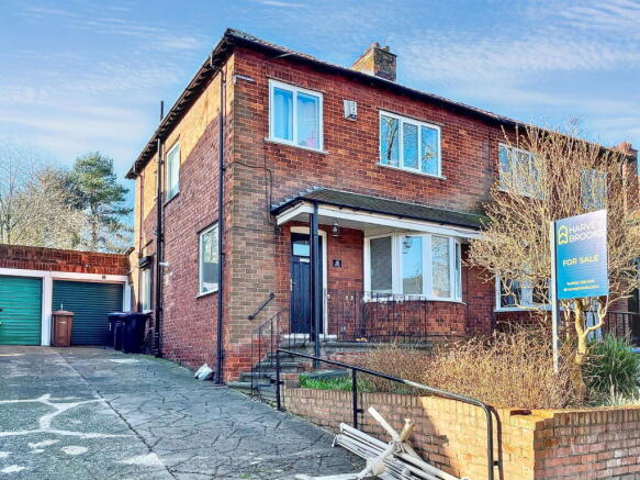 3 bed property, in The Avenue, £285,000