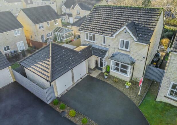 4 bed property, in Winscar Avenue, £379,995