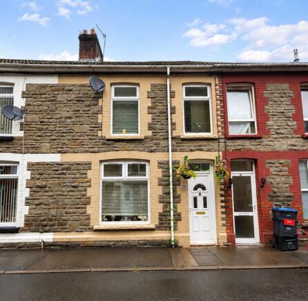 2 bed property, in Meadow Street, £119,950