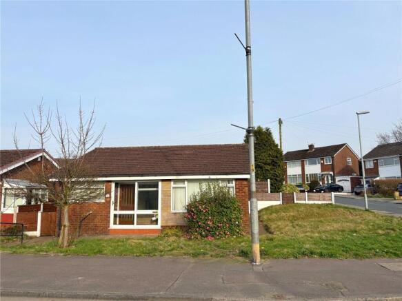 3 bed property, in Middleton Road, £235,000