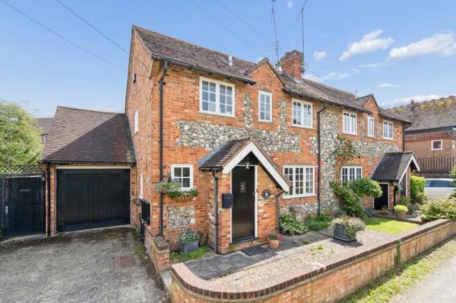 3 bed property, in Nursery Lane, £674,900