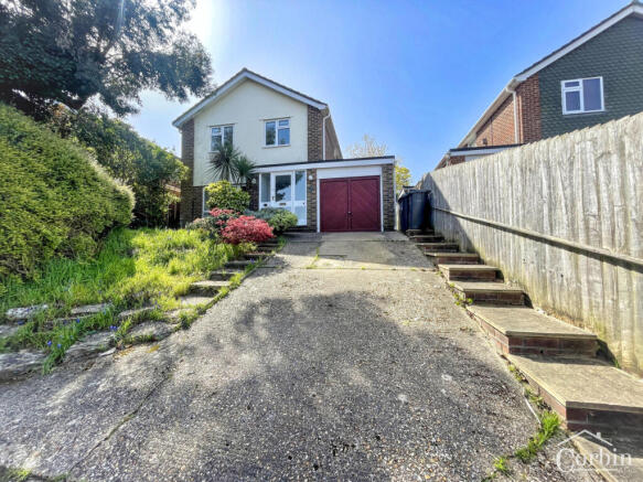 3 bed property, in Heads Farm Close, £400,000