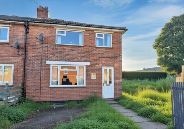 3 bed property, in 4 Intake View, £80,000