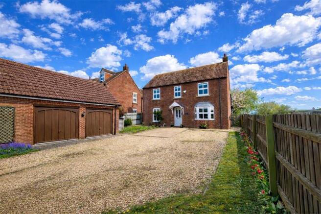 4 bed property, in Donington Road, £500,000