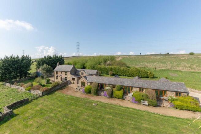 3 bed property, in Common House Farm, £1,250,000