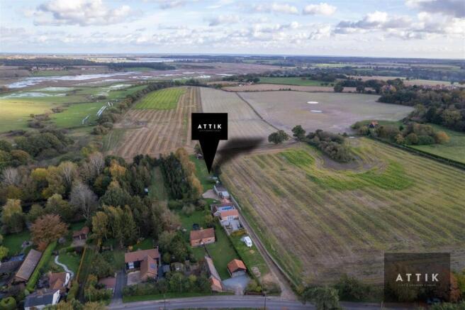 3 bed property, in Blyford Lane, £600,000