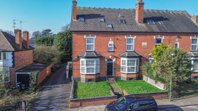 6 bed property, in Elmdon Road, £630,000