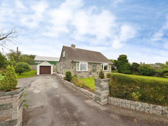 3 bed property, in Trevenen Bal, £425,000