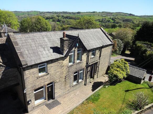 4 bed property, in The Manor House, £525,000