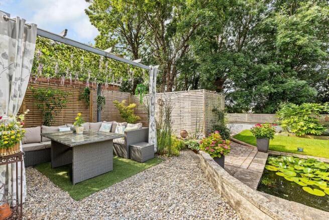 3 bed property, in Heatherdene, £350,000