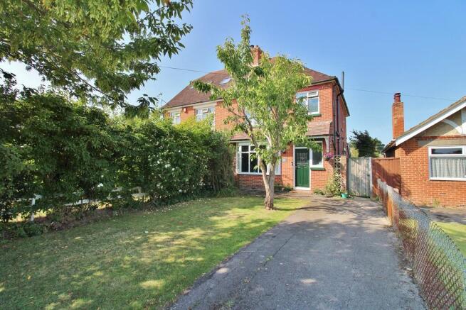 3 bed property, in Stubbington Lane, £425,000