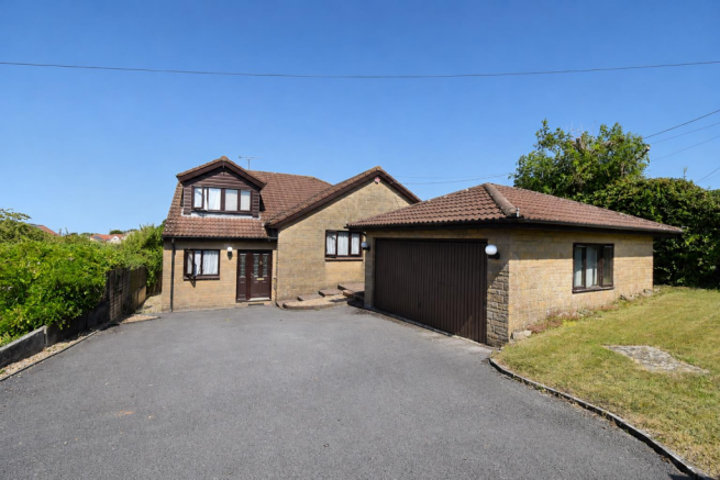 4 bed property, in Valley Road, £750,000