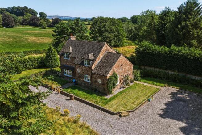 4 bed property, in Fanshawe Lane, £1,250,000