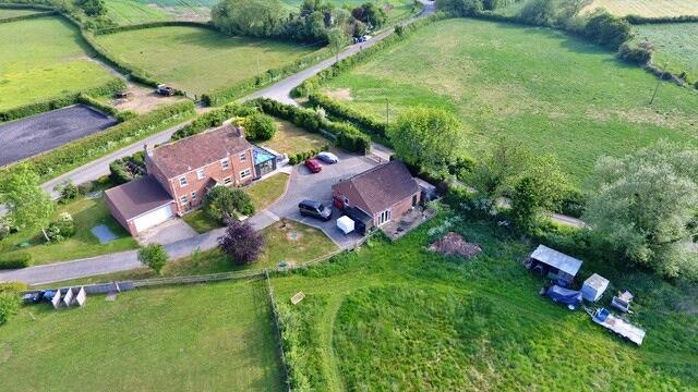 6 bed property, in Greenhill Cottage, £1,100,000
