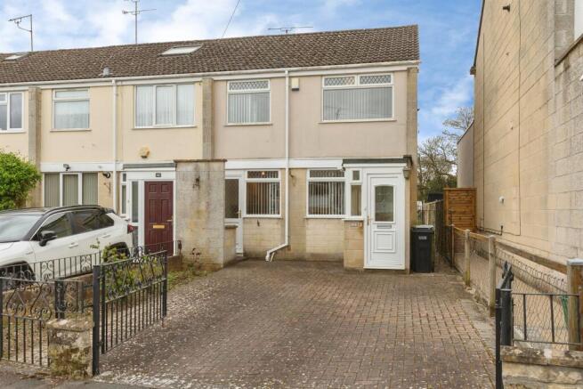 3 bed property, in Greenbank Gardens, £350,000