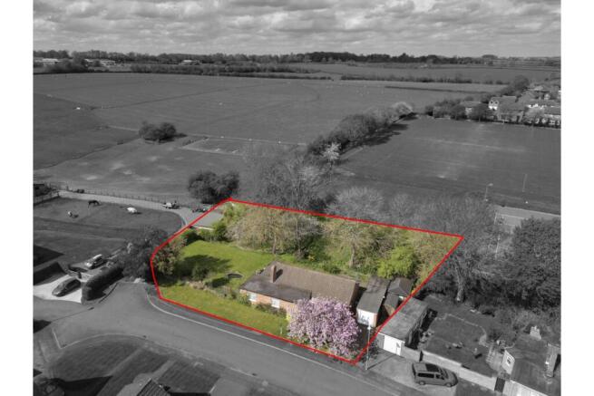 3 bed property, in Fordview Close, £425,000