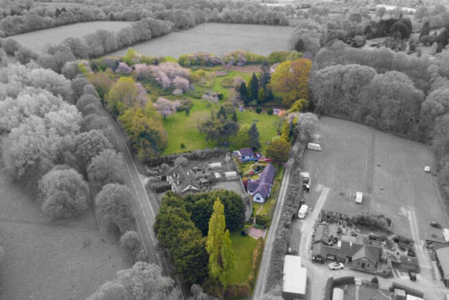 3 bed property, in Chingley Manor, £775,000