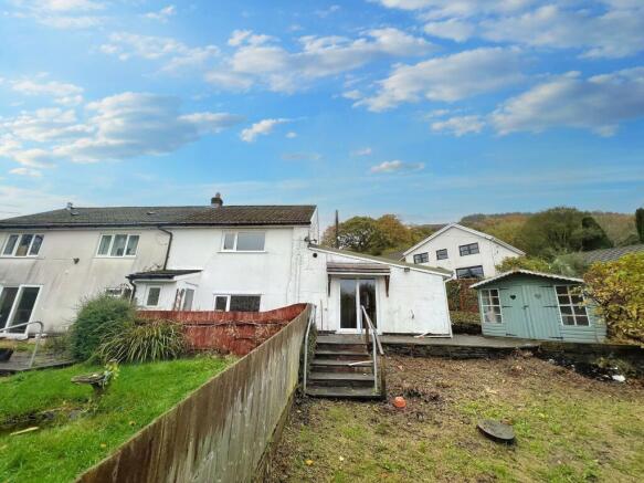 3 bed property, in Cwmbach, £144,995