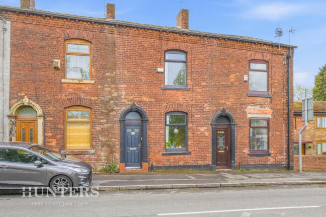 2 bed property, in Hollins Road, £150,000