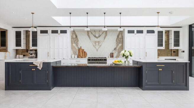 4 bed property, in Shepherds Lane, £1,200,000