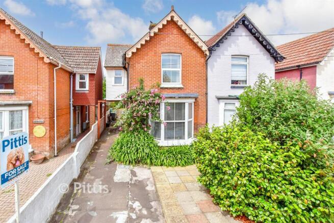 3 bed property, in Princes Road, £265,000