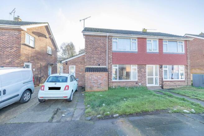 5 bed property, in College Road, £300,000