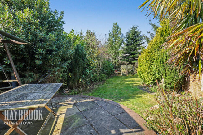 2 bed property, in Furness Road, £300,000