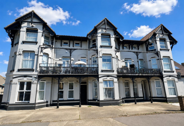 1 bed property, in Granville Road, £39,500