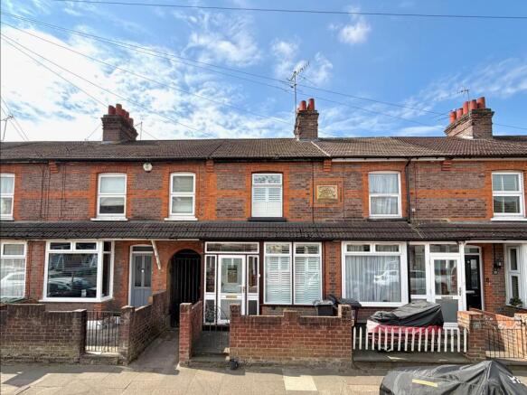 2 bed property, in Regent Street, £375,000