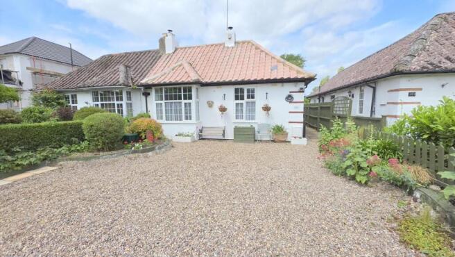 3 bed property, in Billing Road East, £425,000