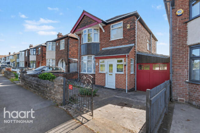 3 bed property, in Grassington Road, £270,000