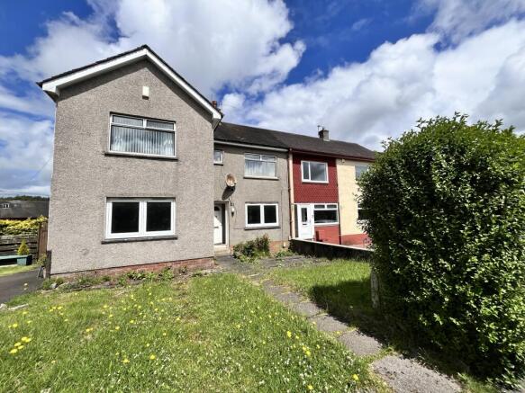 1 bed property, in Foxbar Road, £50,000