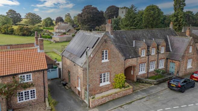 2 bed property, in School Master's House, £395,000