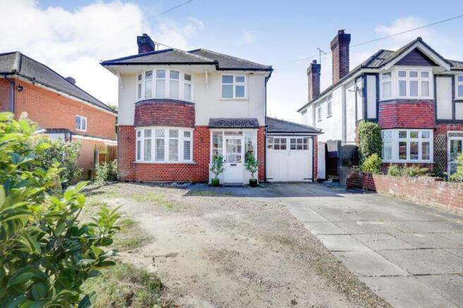 3 bed property, in Digby Road, £525,000