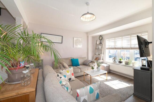 2 bed property, in Churchfields Road, £500,000
