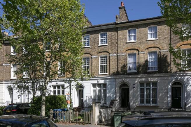 3 bed property, in Trafalgar Avenue, £550,000