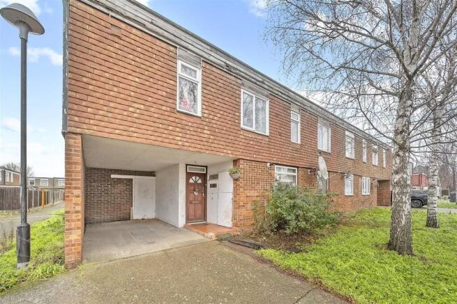 3 bed property, in Burnside Avenue, £425,000