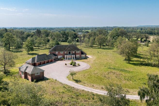 6 bed property, in Shays Lane, £2,000,000