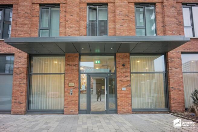 1 bed property, in Silkbank Wharf, £190,000