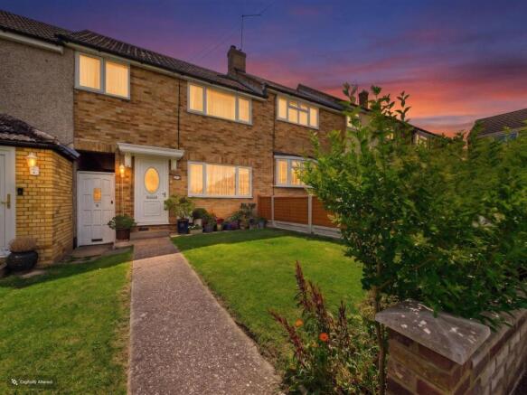 3 bed property, in Laburnum Drive, £375,000