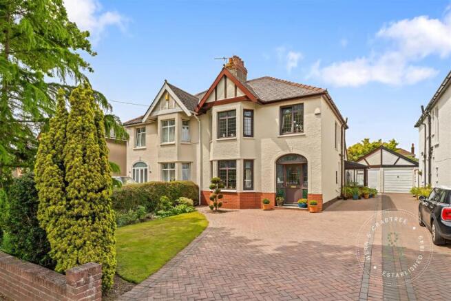 5 bed property, in Heathwood Road, £625,000