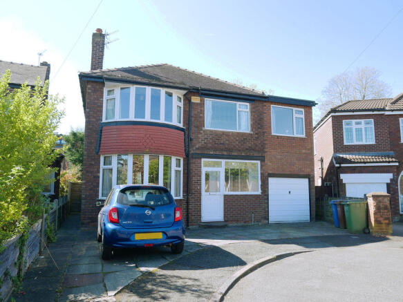 4 bed property, in Brogden Drive, £460,000