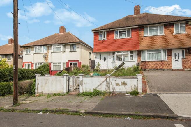 4 bed property, in Brockman Rise, £525,000