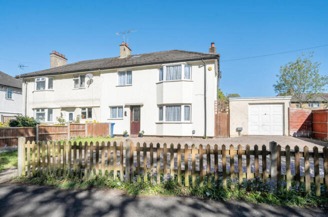3 bed property, in Marrowbrook Lane, £400,000