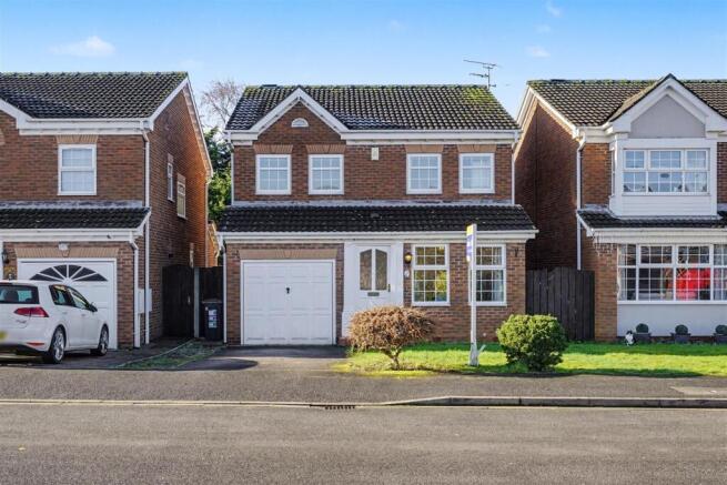 4 bed property, in Kindlewood Drive, £375,000