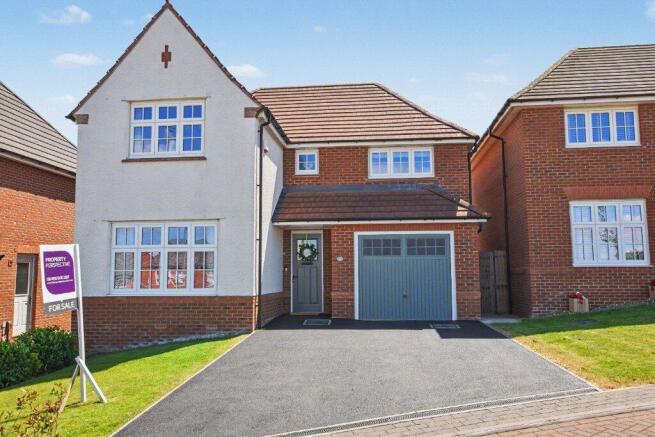 4 bed property, in Easby Way, £415,000