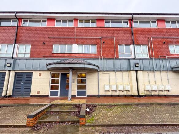 2 bed property, in Arklecrag, £36,000