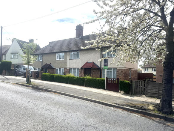 3 bed property, in Beckenham BR3, £480,000